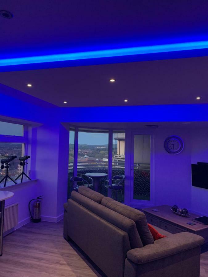 Luxury Panoramic Balcony Swindon Central 외부 사진